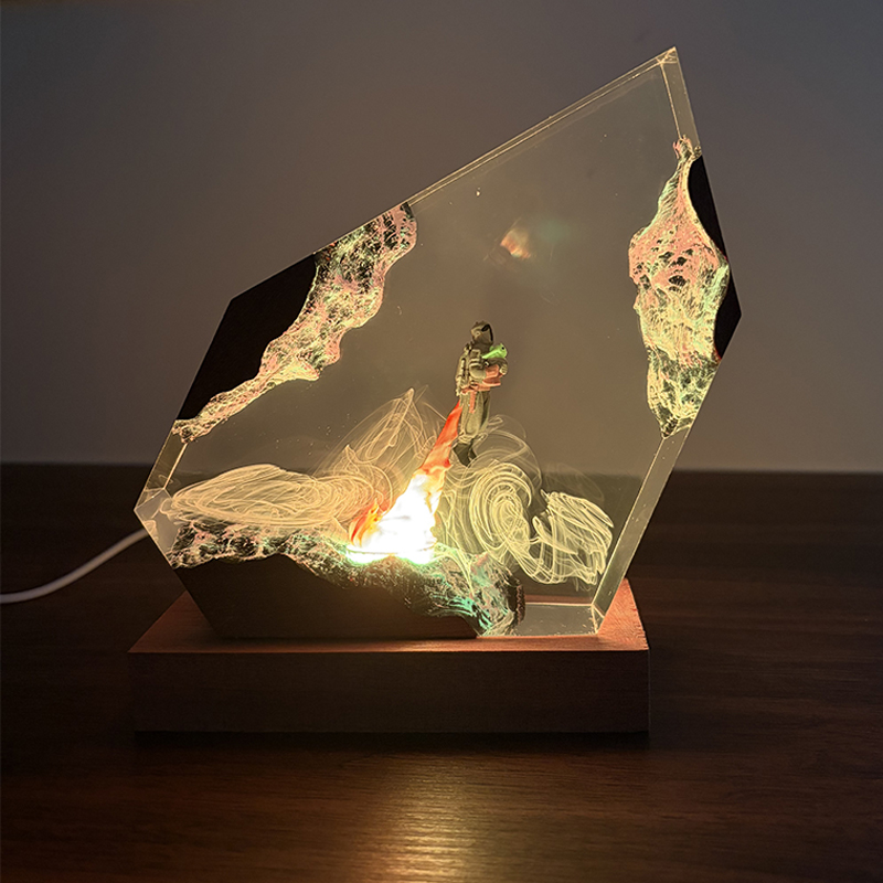 Lampada da Tavolo in Resina a  - Resin Art Lamp recensione e prezzo
